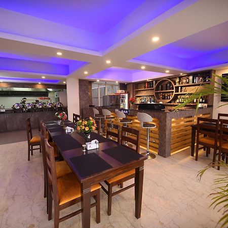 Hotel Simal Kathmandu Buitenkant foto
