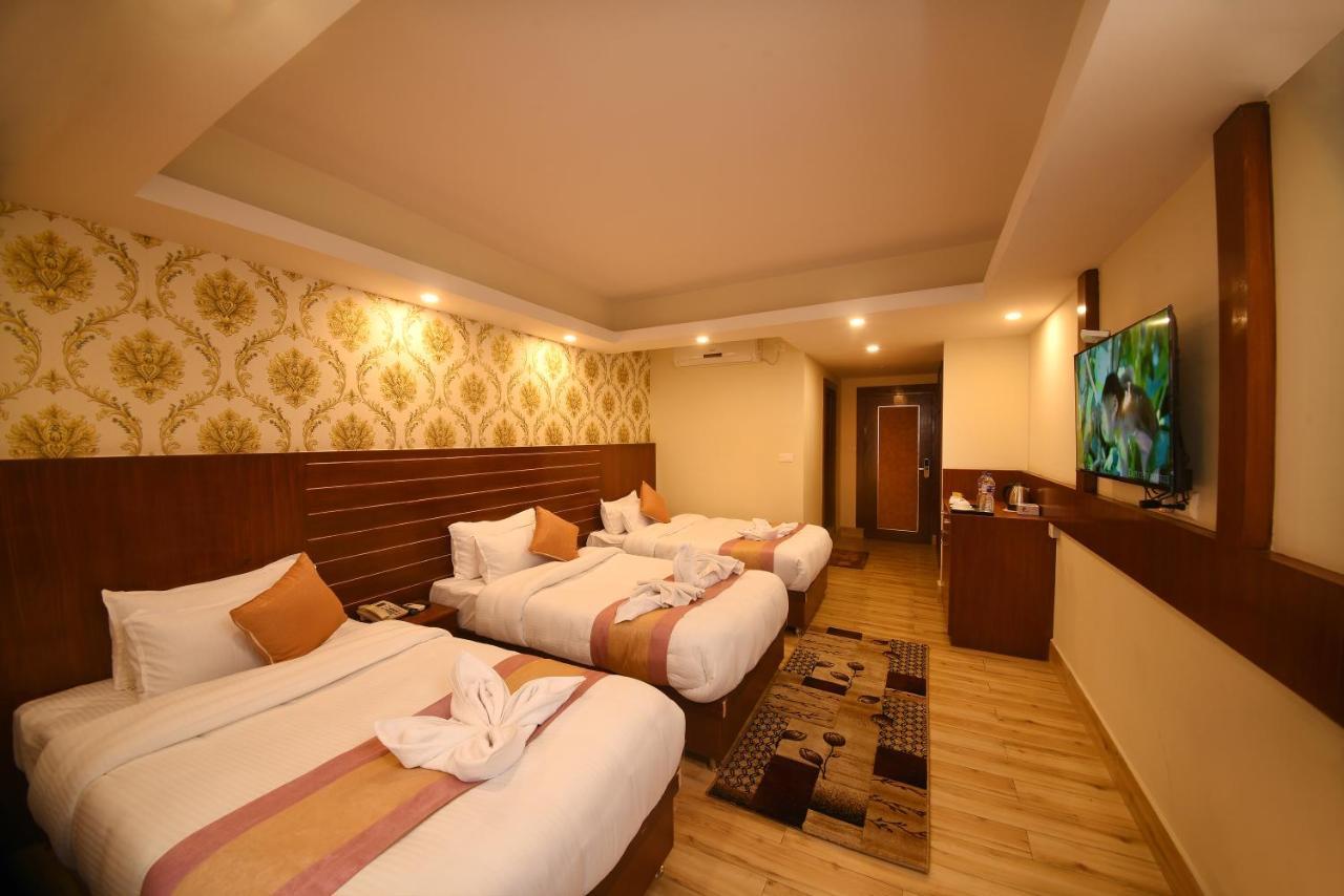 Hotel Simal Kathmandu Buitenkant foto