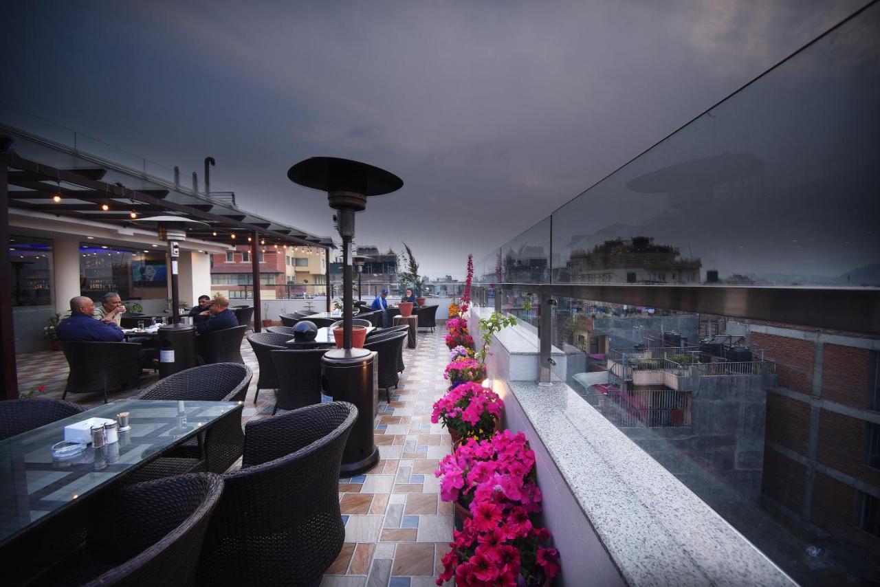 Hotel Simal Kathmandu Buitenkant foto