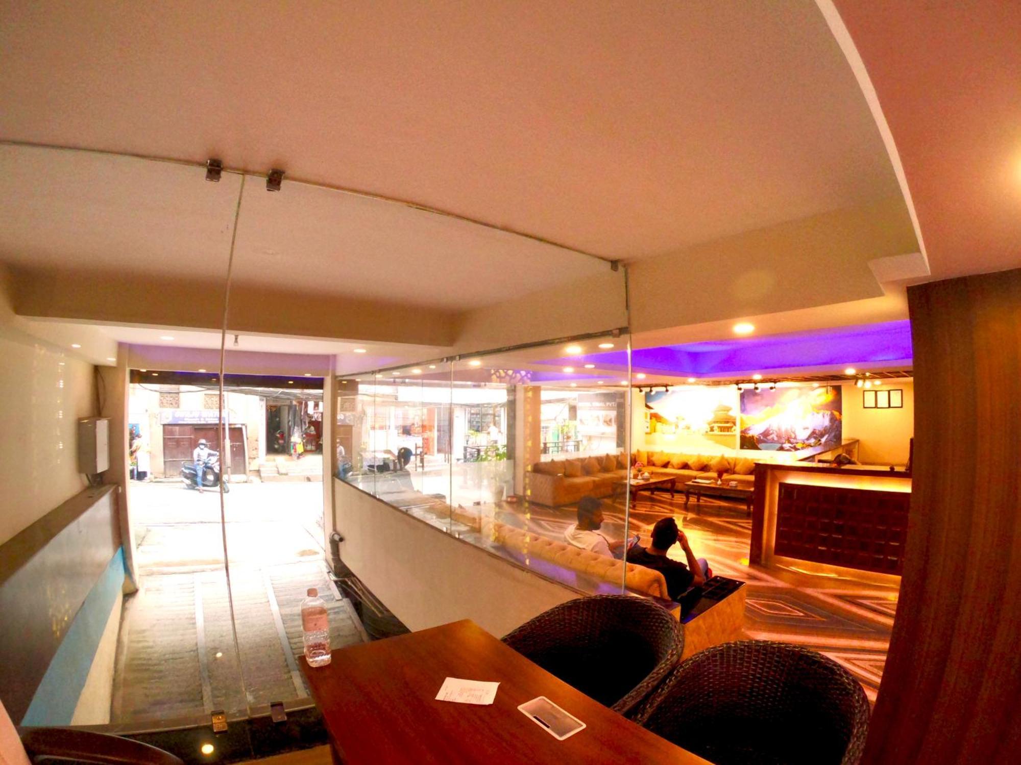 Hotel Simal Kathmandu Buitenkant foto